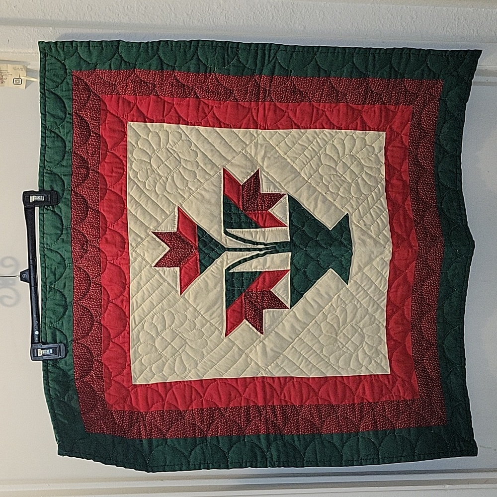 Handmade Carolina Lily Quilt 32"x32"